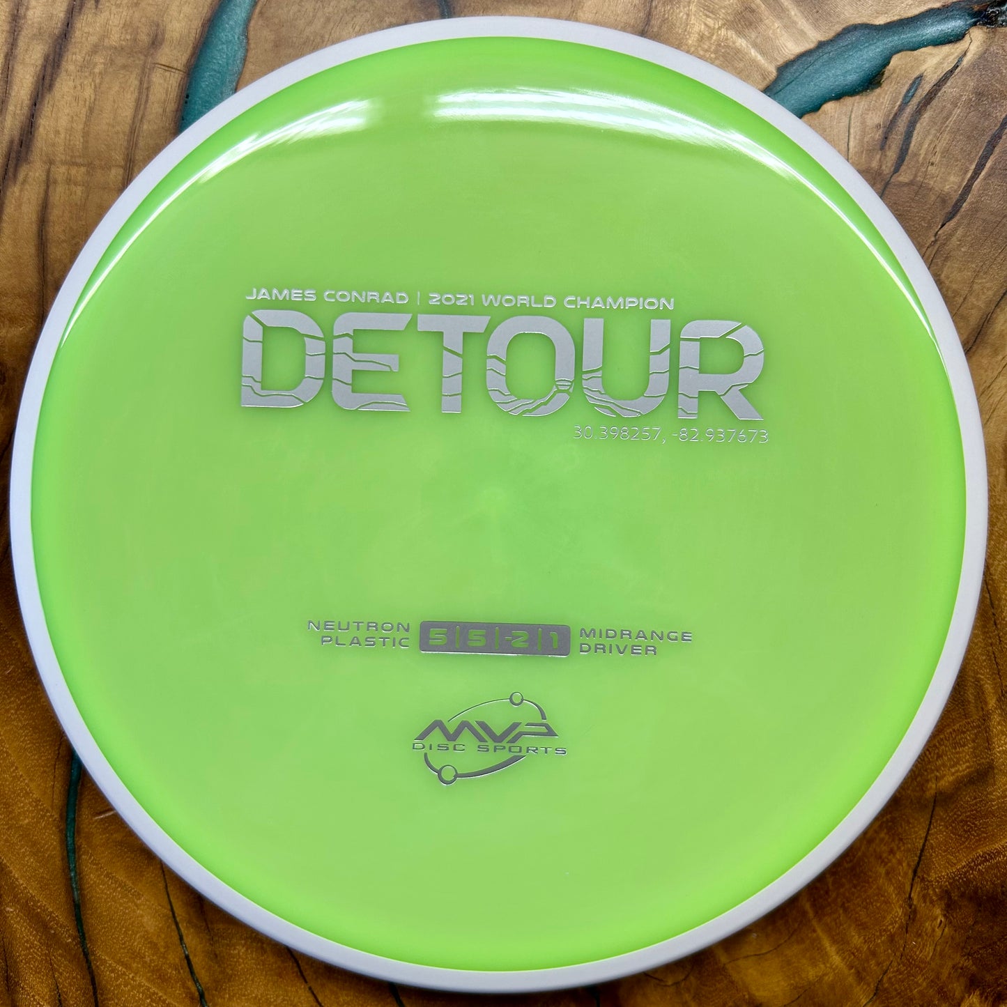 MVP Disc Sports Neutron Detour - Project Lab Coat