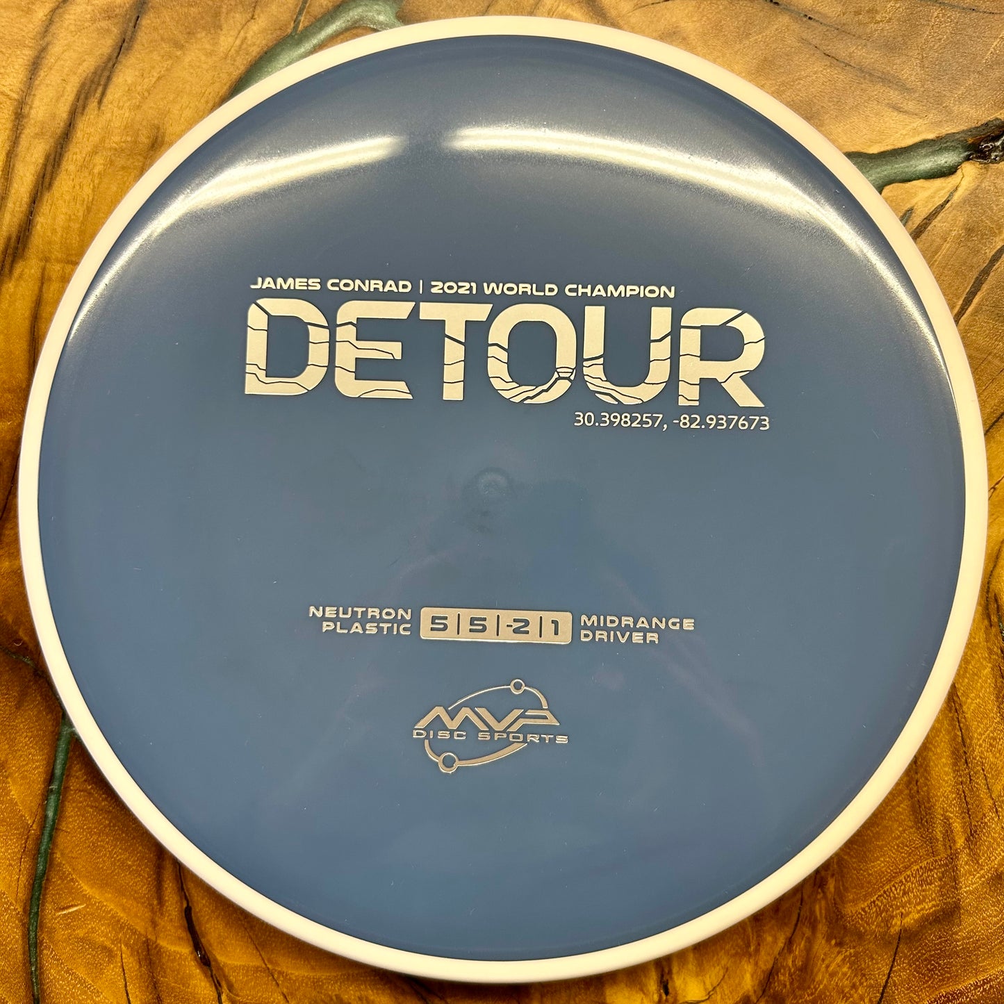MVP Disc Sports Neutron Detour - Project Lab Coat